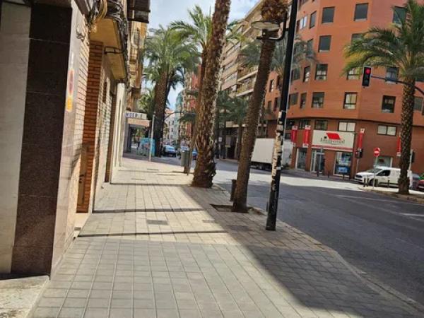 Piso en avenida Benito Perez Galdos