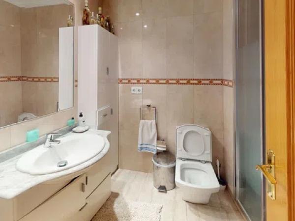 Piso en calle Poeta Salvador Sellés