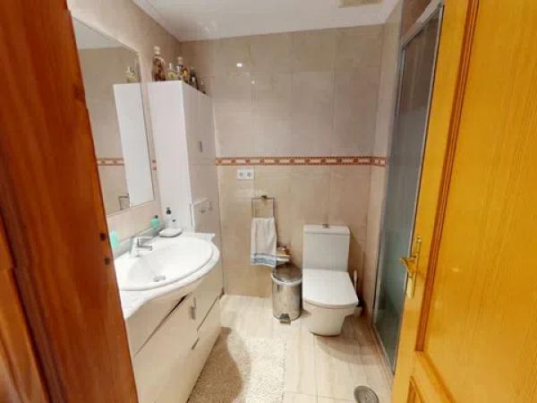 Piso en calle Poeta Salvador Sellés