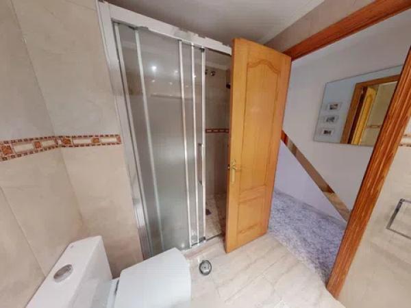 Piso en calle Poeta Salvador Sellés