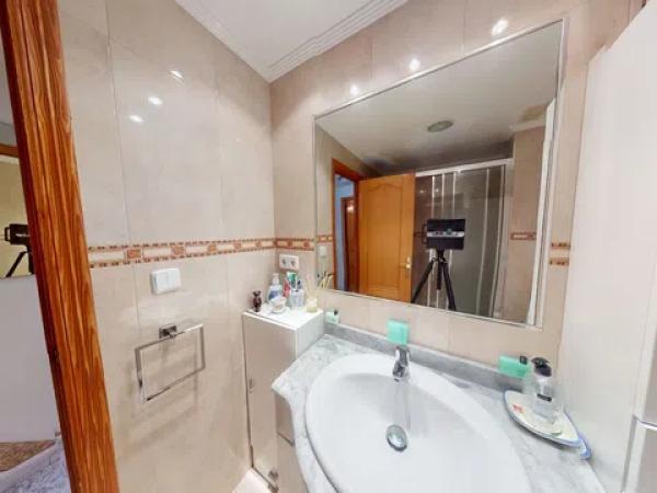 Piso en calle Poeta Salvador Sellés