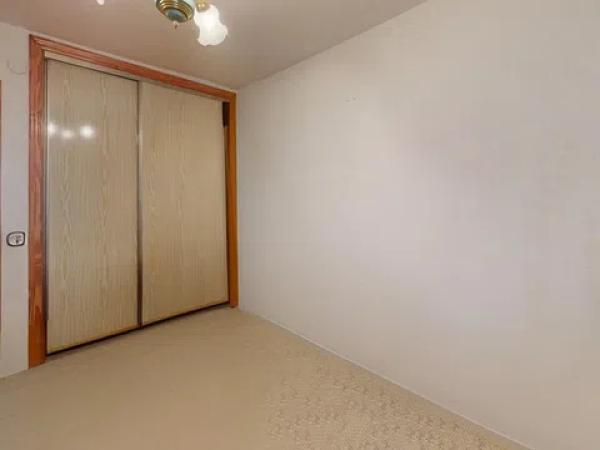 Piso en calle Poeta Salvador Sellés