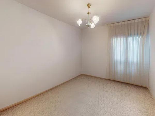 Piso en calle Poeta Salvador Sellés