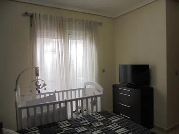 Piso en calle Canal de Riego