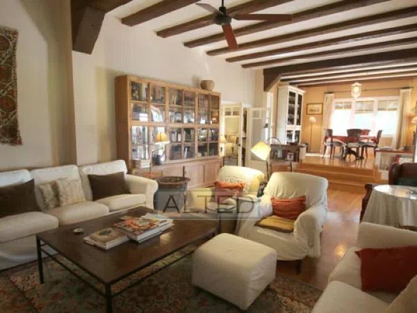 Casa independiente en Urbanización Maigmó