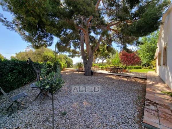 Casa independiente en Urbanización Maigmó