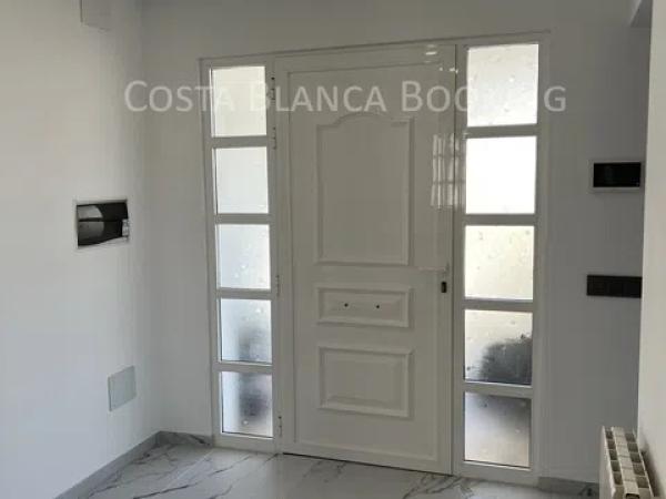 Casa independiente en calle Romer