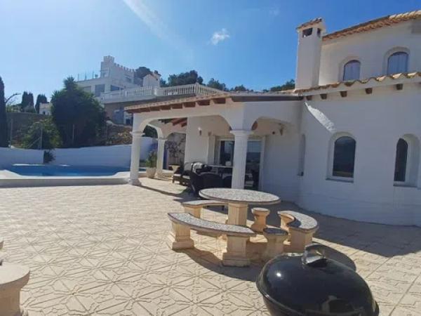 Casa independiente en calle Romer