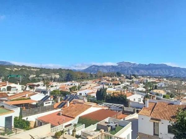 Casa independiente en calle Romer