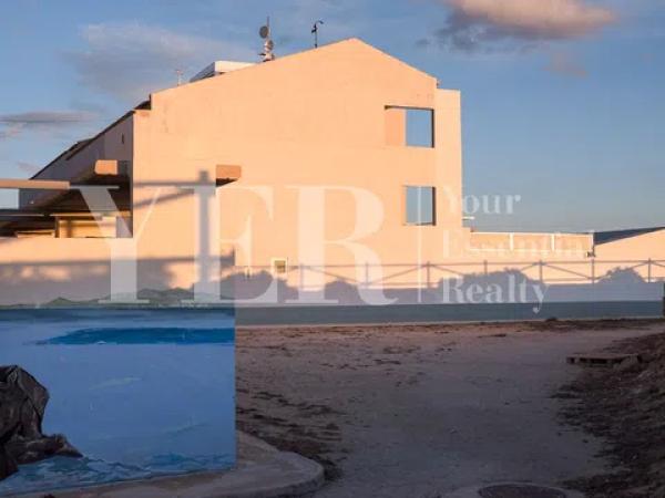 Chalet pareado en calle Soledad-tabarca