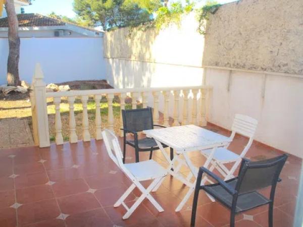 Casa independiente en calle cipres s/n