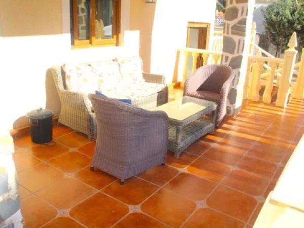 Casa independiente en calle cipres s/n