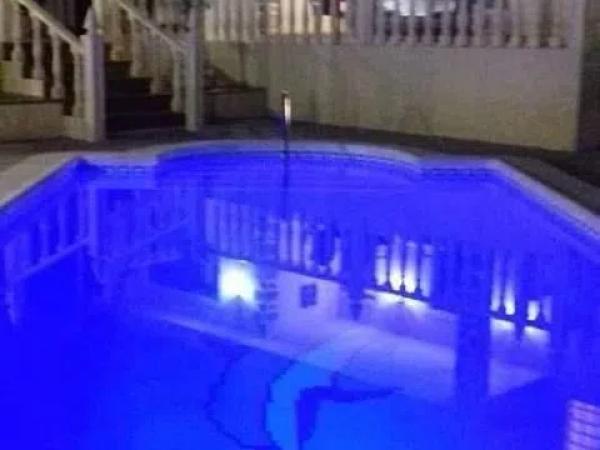 Casa independiente en calle cipres s/n