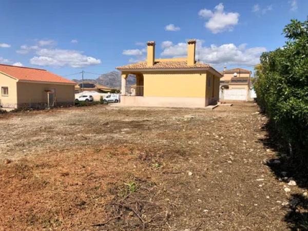 Casa independiente en calle Carrasqueta