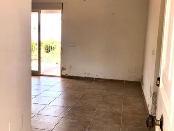 Casa independiente en calle Carrasqueta