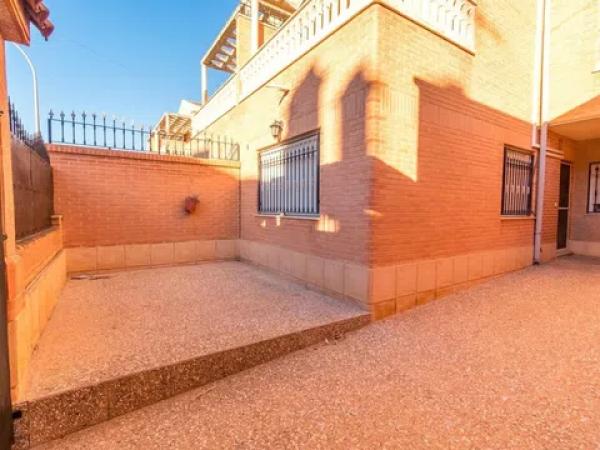 Chalet pareado en calle 22 de Marzo de 1993