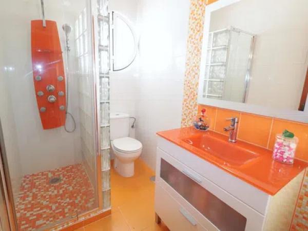 Chalet adosado en calle Urbano Arregui