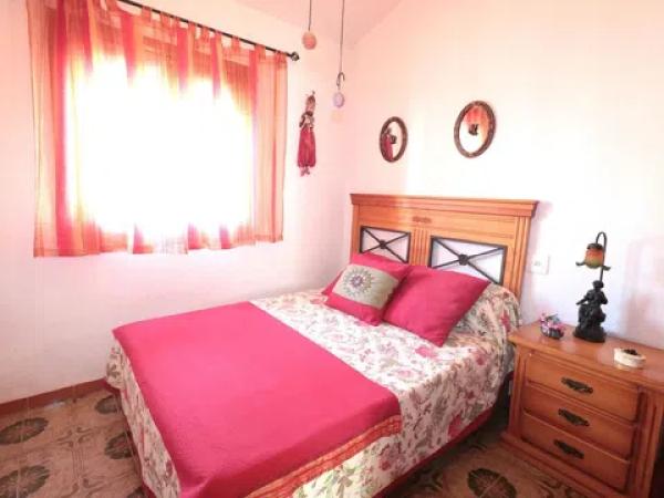 Chalet adosado en calle Urbano Arregui