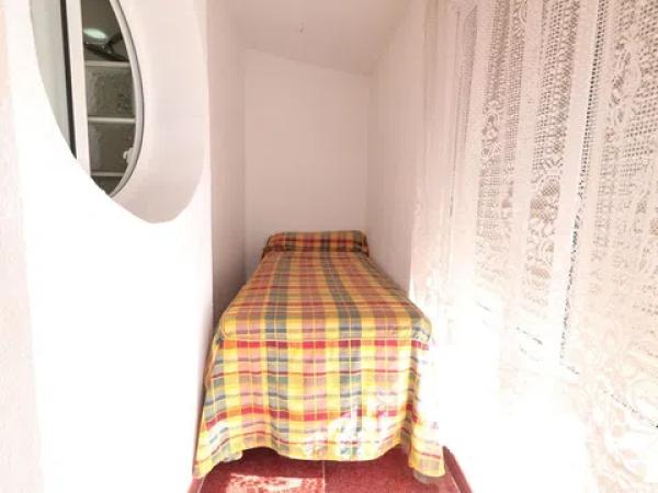 Chalet adosado en calle Urbano Arregui