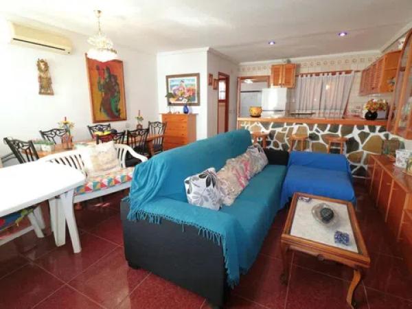 Chalet adosado en calle Urbano Arregui