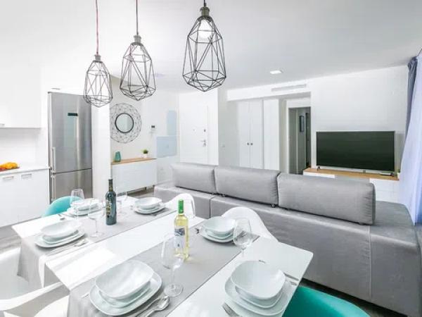 Piso en calle la Haya, 12