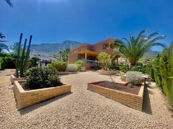 Casa independiente en camino Assagador de Cabanes