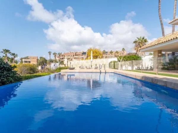 Casa independiente en avenida de la Costa Blanca