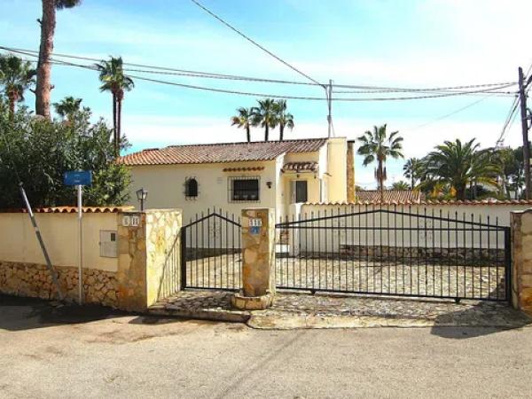 Chalet en Cala Advocat - Baladrar