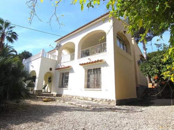 Chalet en Cala Advocat - Baladrar