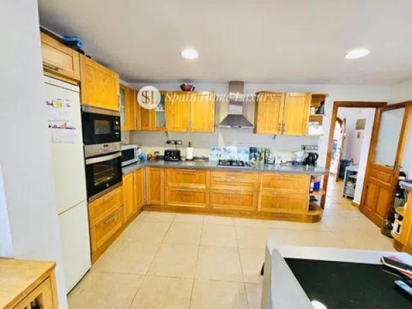 Casa independiente en calle Mar Cantábrico