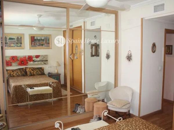 Piso en calle del Secretario Juan Antonio Baldovi