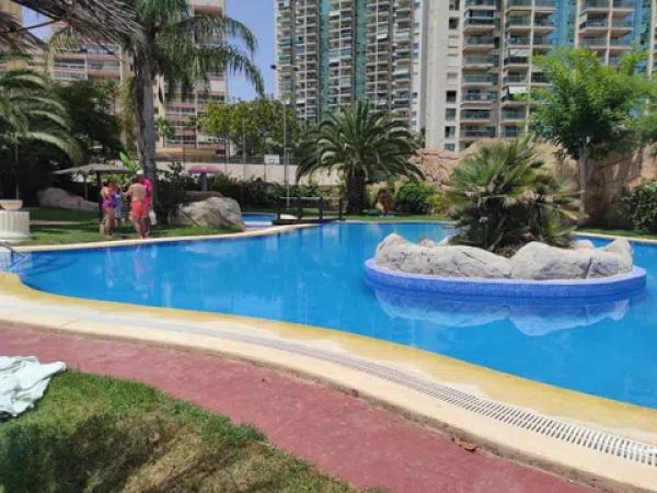 Piso en avenida dels Mariners de la Vila Joiosa, 2