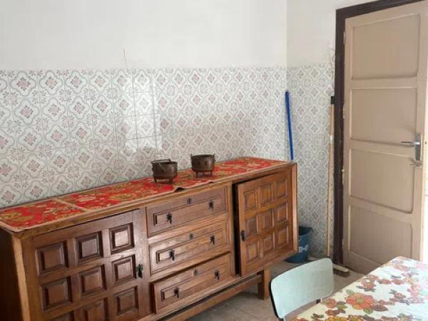 Casa de pueblo en avenida la Constitución, 10