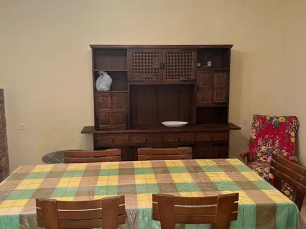 Casa de pueblo en avenida la Constitución, 10