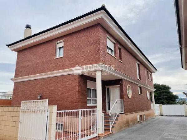 Chalet en camino del Carril