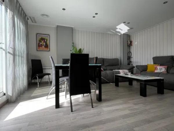 Ático en calle Alfonso Xii