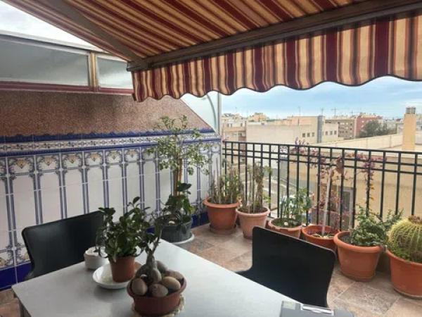 Ático en Barrio Plaza Crevillente-Juzgados