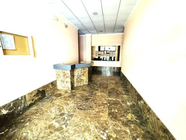 Piso en avenida País Valencià