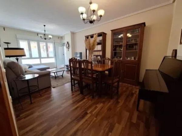 Piso en Barrio Puerto Deportivo