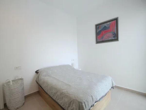 Chalet adosado en calle Felipe Hernández