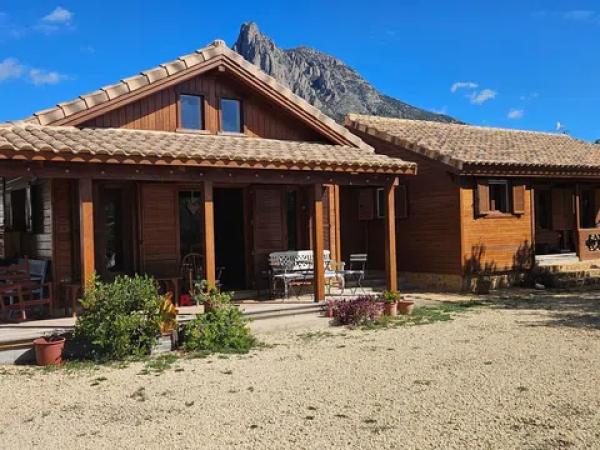 Casa independiente en via Cv-758