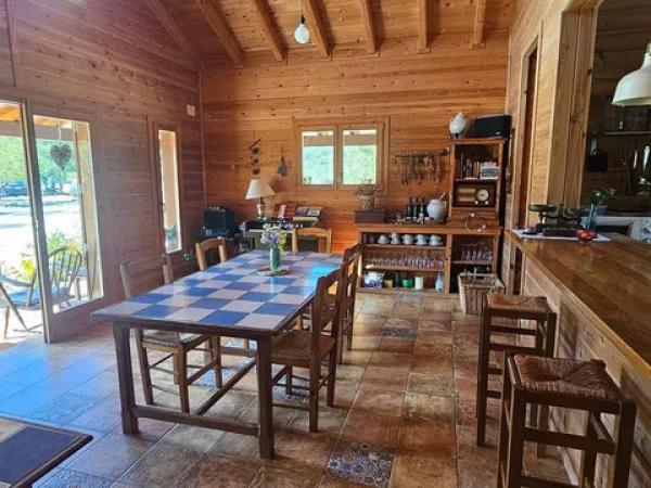 Casa independiente en via Cv-758