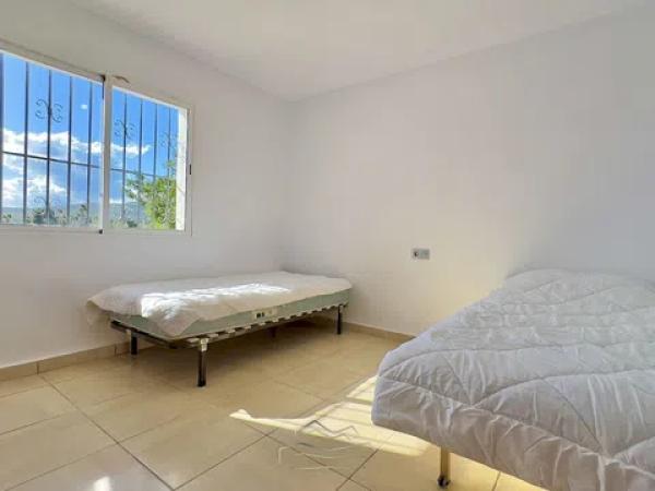 Casa independiente en calle Lago Onega