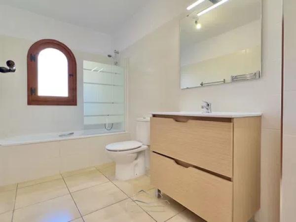 Casa independiente en calle Lago Onega