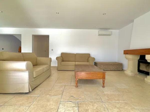 Casa independiente en calle Lago Onega