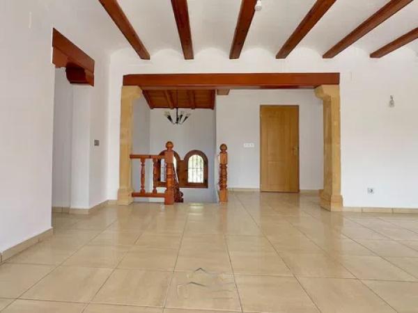 Casa independiente en calle Lago Onega