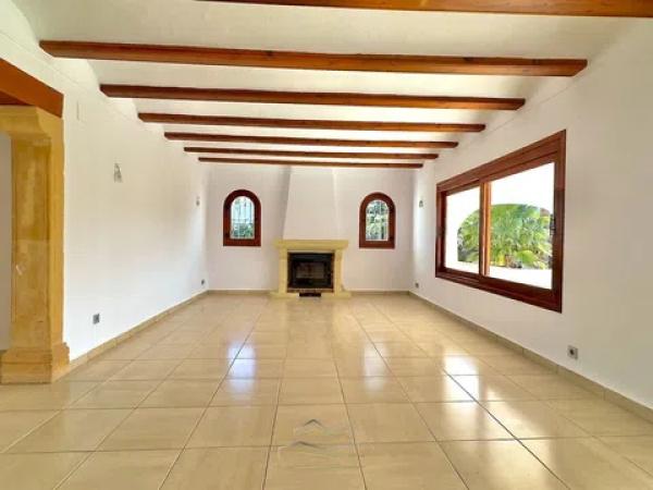 Casa independiente en calle Lago Onega