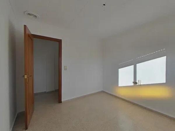 Piso en calle San Crispín