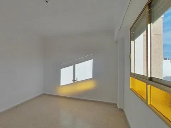 Piso en calle San Crispín