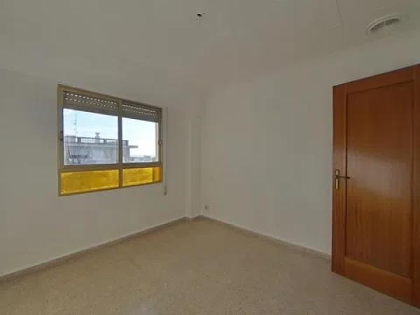 Piso en calle San Crispín